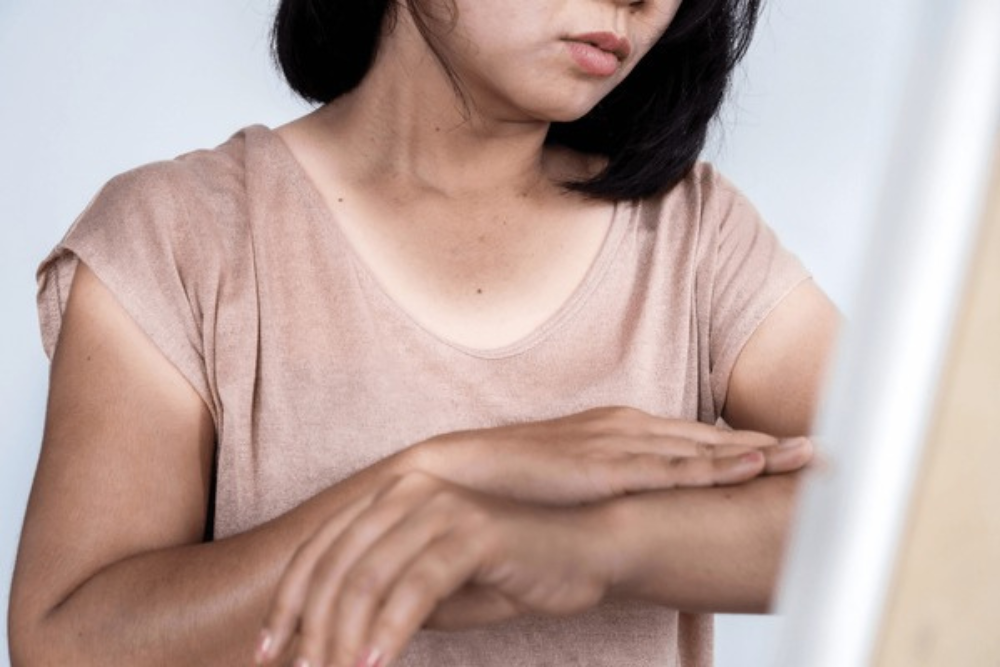 Uneven Skin Tone: Causes, Treatments, and Best Products That Work